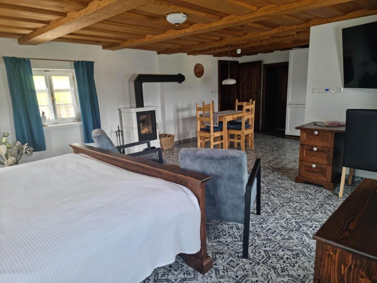 Luxusni Apartman S Krbem - Kunraticke Svycarsko Kunratice  Exterior photo